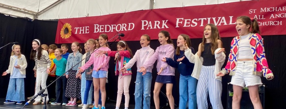 Young singers on the Bandstand 2025